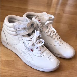 Size 9 - brand new Reebok classic
